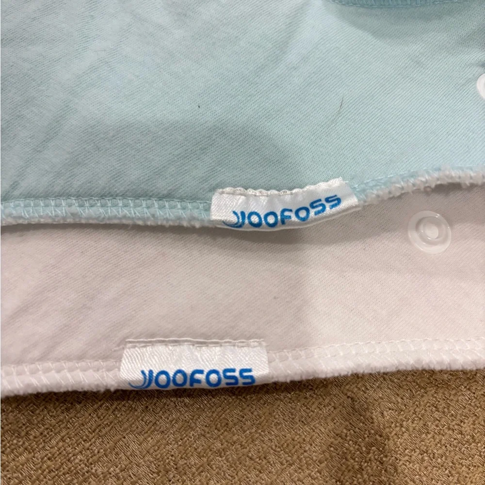 OOFOS Baby Bandana Bibs in Light Blue and White